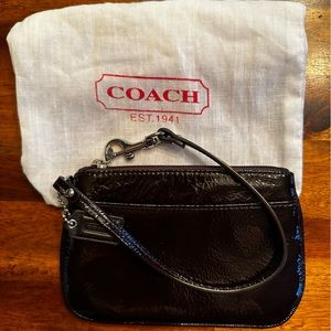 COACH Patent Leather Wristlet (Brown)